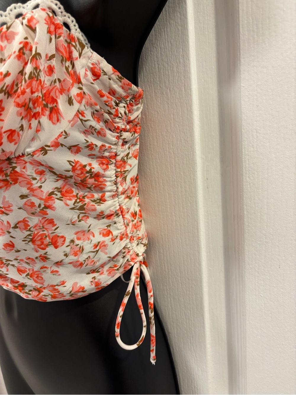 Princess Polly Boho Lace Trim Button Front Floral Ruched Bow Coral Crop Tank Top - Picture 4 of 8